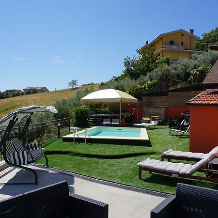 La Terrazza Motta Bed & Breakfast Atri Dış mekan fotoğraf