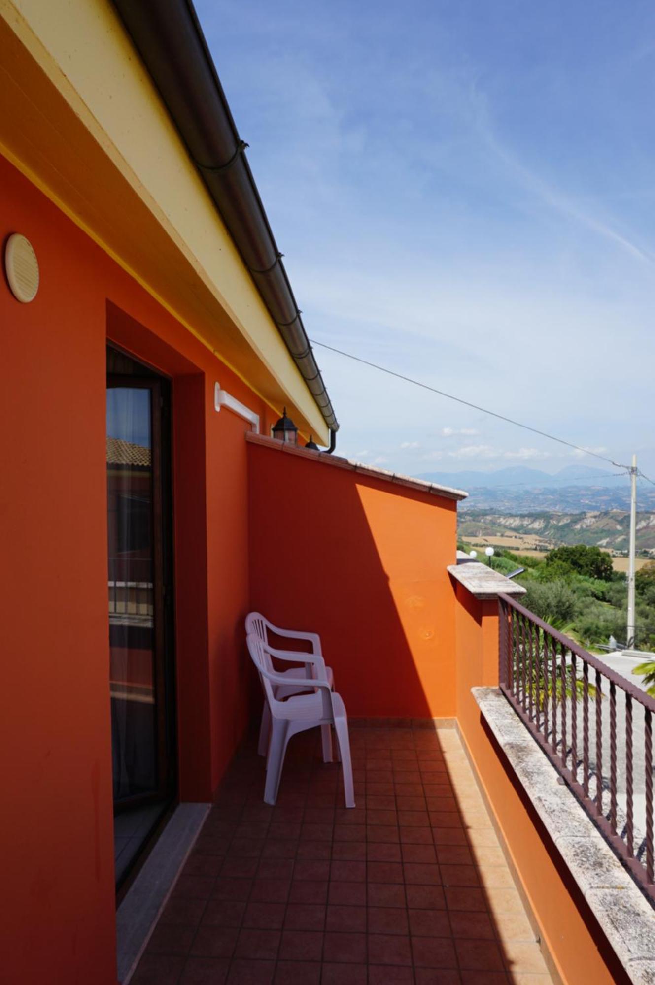 La Terrazza Motta Bed & Breakfast Atri Dış mekan fotoğraf