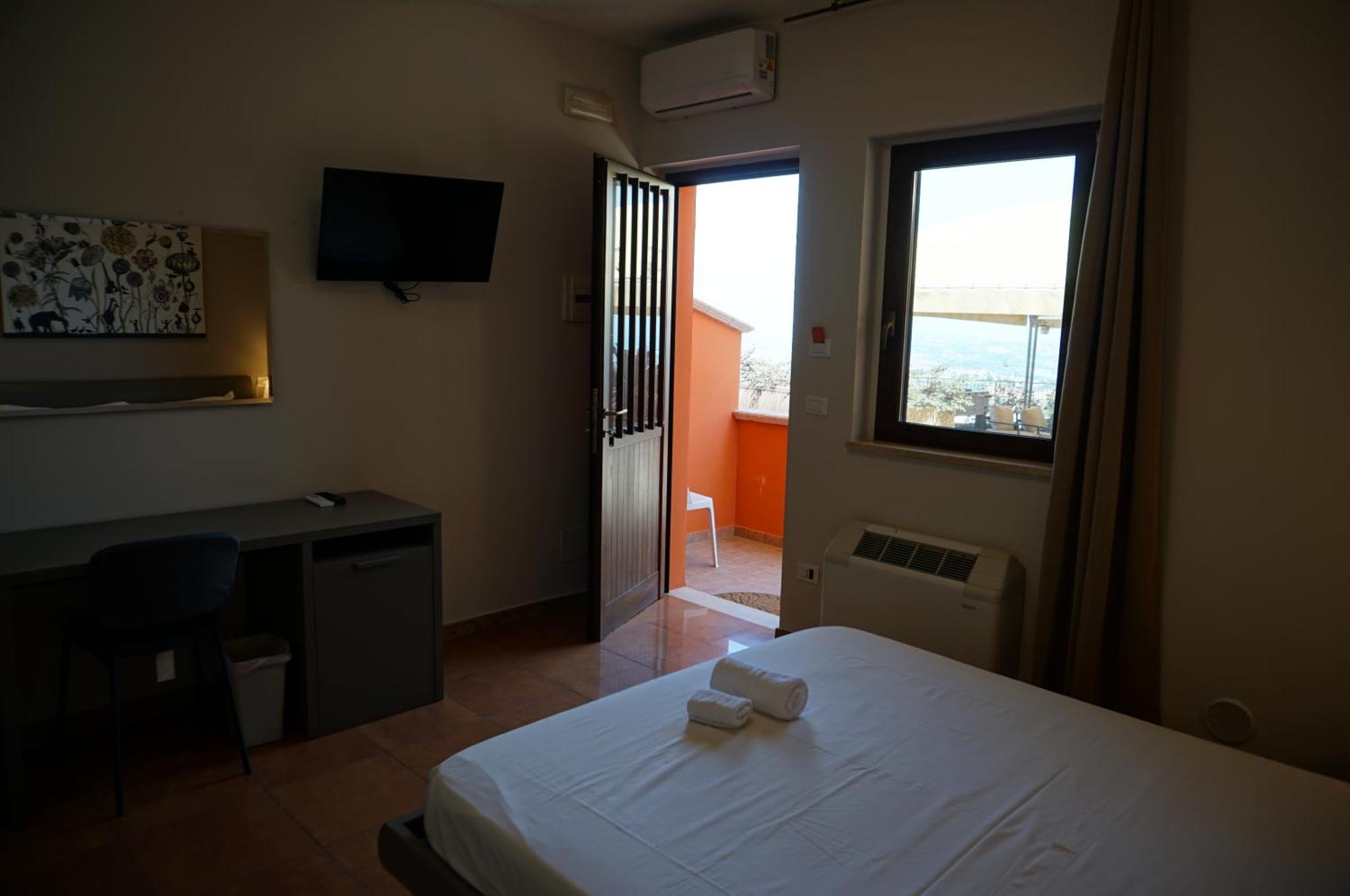 La Terrazza Motta Bed & Breakfast Atri Dış mekan fotoğraf